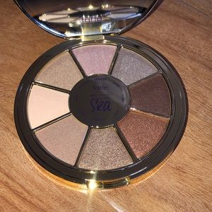 Tarte rainforest of the sea eyeshadow palette